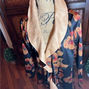 Cupio Black and Tan Jacket